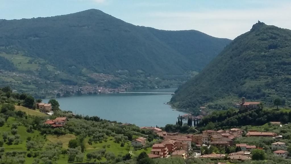 Il Pozzo Apartment Marone Bagian luar foto