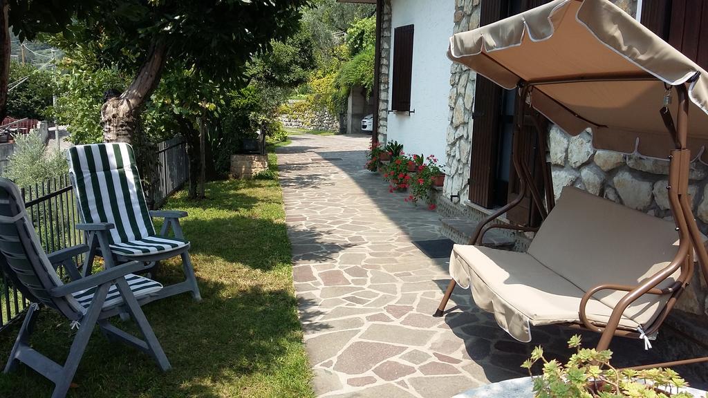 Il Pozzo Apartment Marone Bagian luar foto